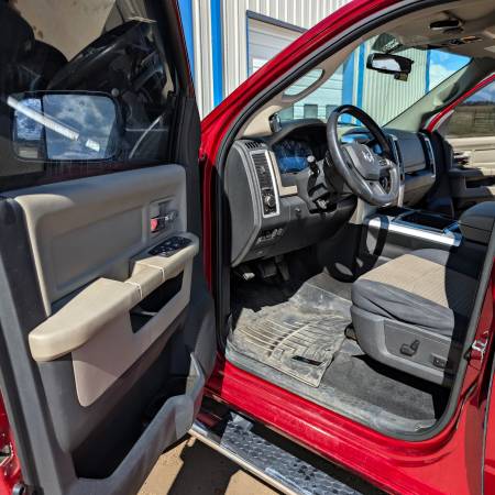 2012 RAM 2500 ST 4x4 Crew Cab 169 in. WB Automatic — photo 8
