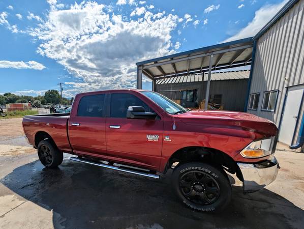 2012 RAM 2500 ST 4x4 Crew Cab 169 in. WB Automatic — photo 4