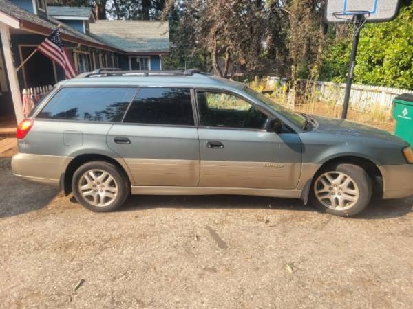 2001 Subaru Outback Limited 4dr Wagon Manual — photo 3