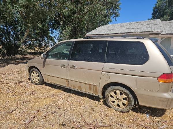 2002 Honda Odyssey EX Passenger Van Automatic — photo 2
