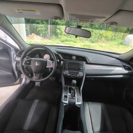 2017 Honda Civic LX 2dr Coupe CVT — photo 7