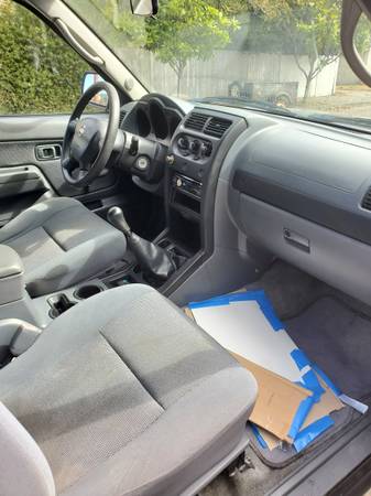 2003 Nissan Frontier XE-V6 4x2 Standard Bed Crew Cab 116.1 in. WB Automatic — photo 4