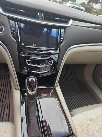 2016 Cadillac XTS Platinum 4dr All-wheel Drive Sedan Automatic — photo 6