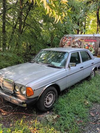 1984 Mercedes-Benz 300d — photo 7