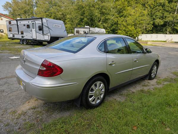 2006 Buick Lacrosse CX 4dr Sedan Automatic — photo 4