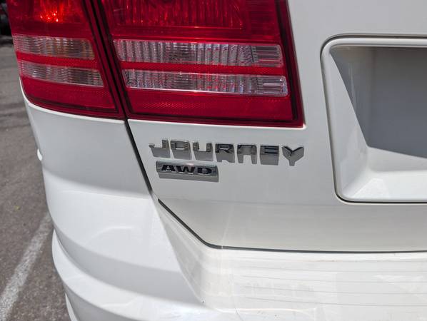 2009 Dodge Journey SXT 4dr All-wheel Drive Automatic — photo 5