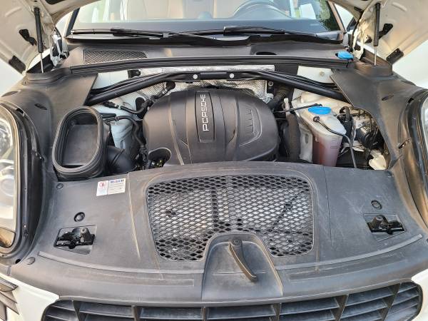 2017 Porsche Macan S 4dr All-wheel Drive Automatic — photo 8