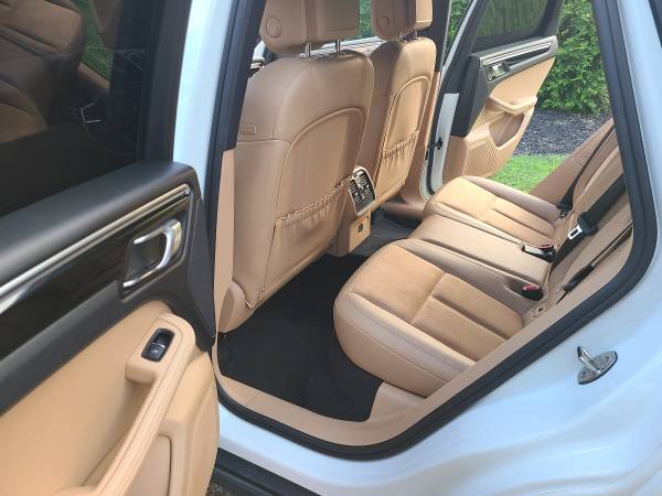 2017 Porsche Macan S 4dr All-wheel Drive Automatic — photo 5