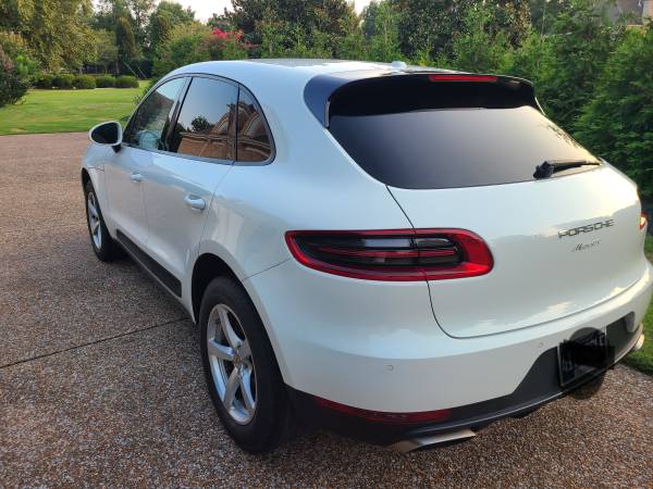2017 Porsche Macan S 4dr All-wheel Drive Automatic — photo 4