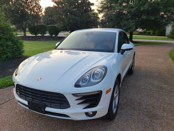 2017 Porsche Macan S 4dr All-wheel Drive Automatic — photo 1