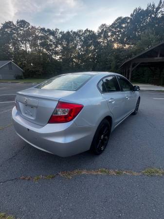 2012 Honda Civic DX 2dr Coupe Manual — photo 2
