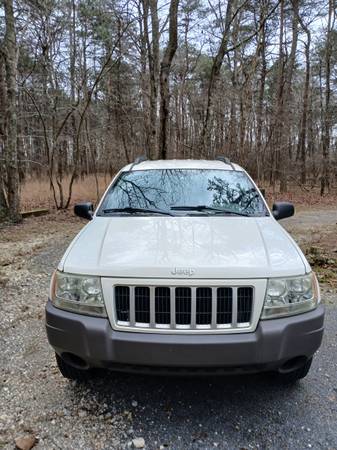 2004 Jeep Grand Cherokee Laredo 4dr 4x2 Automatic — photo 3