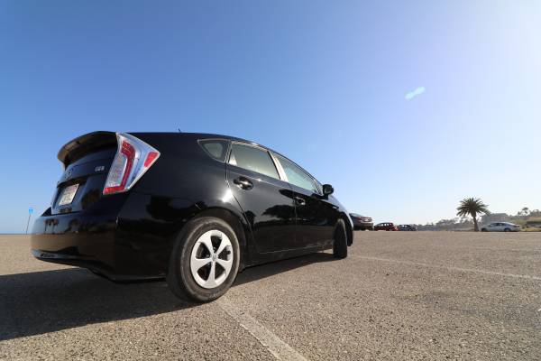 2013 Toyota Prius Two 5dr Hatchback CVT — photo 6