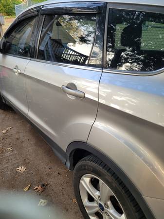 2014 Ford Escape SE 4dr Front-wheel Drive Automatic — photo 5