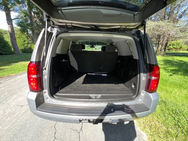 2018 Chevrolet Tahoe LT 4x2 Automatic — photo 8
