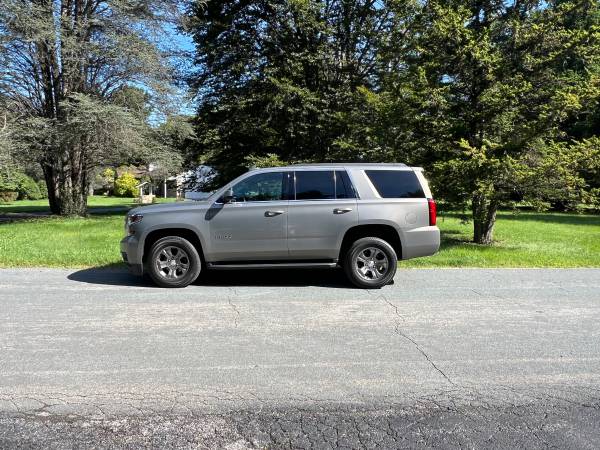 2018 Chevrolet Tahoe LT 4x2 Automatic — photo 3