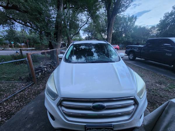 2018 Ford Escape SE 4dr 4x4 Automatic — photo 1