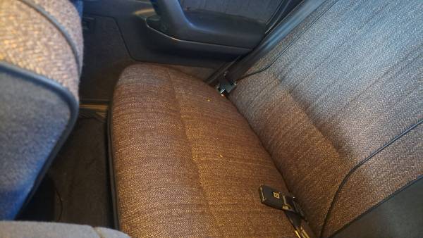 1990 Oldsmobile Cutlass Ciera S 4dr edan — photo 4