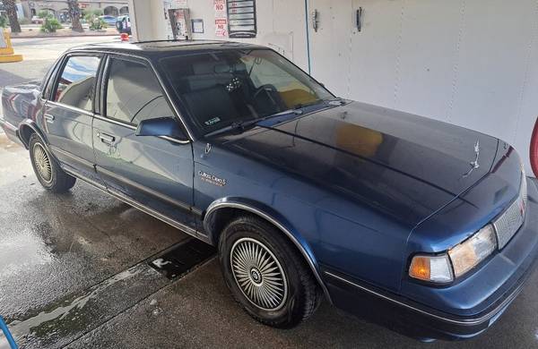 1990 Oldsmobile Cutlass Ciera S 4dr edan — photo 1
