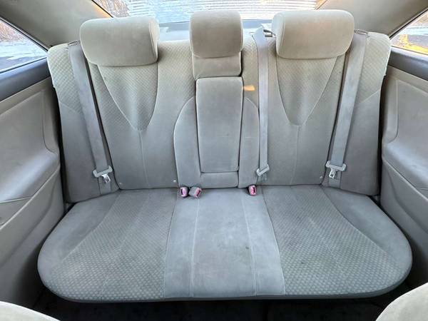 2009 Toyota Camry Base 4dr Sedan Automatic — photo 10