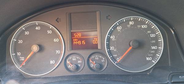 2007 Volkswagen Rabbit 2-Door 2dr Hatchback Manual — photo 9