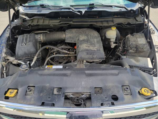2015 RAM 1500 Express 4x4 Quad Cab 140 in. WB Automatic — photo 5