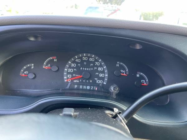 2002 Ford E 250 Commercial Cargo Van Automatic — photo 10
