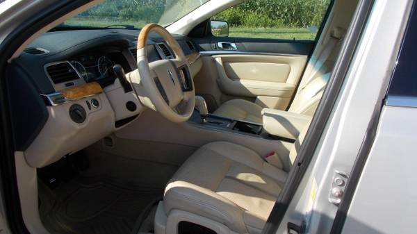 2009 Lincoln MKS Base — photo 10