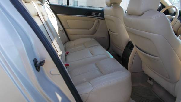 2009 Lincoln MKS Base — photo 8