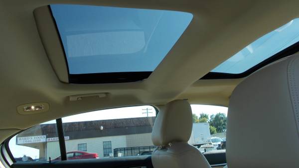2009 Lincoln MKS Base — photo 7