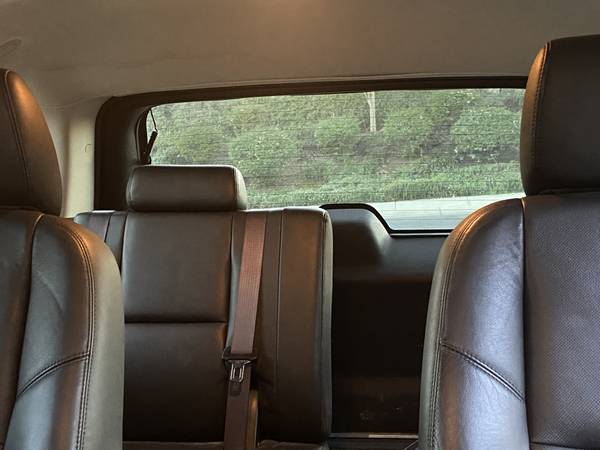 2014 Cadillac Escalade Base — photo 6