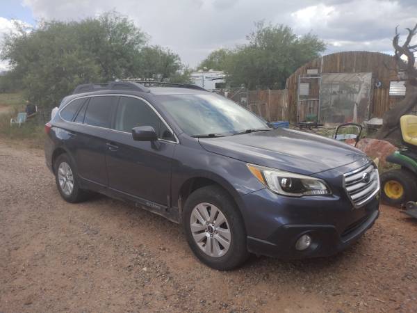 2017 Subaru Outback 2.5i Premium — photo 1