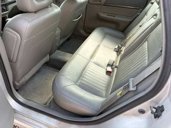 2003 Chevrolet Impala LS 4dr Sedan Automatic — photo 5