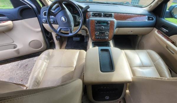 2009 Chevrolet Suburban 1500 LS 4x2 Automatic — photo 10