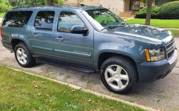 2009 Chevrolet Suburban 1500 LS 4x2 Automatic — photo 2