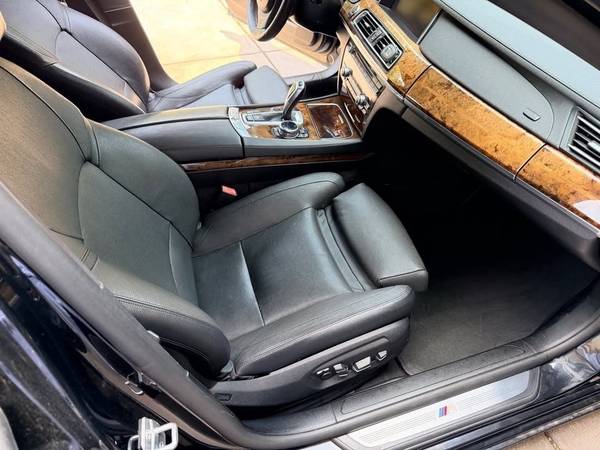 2014 BMW 740li — photo 12