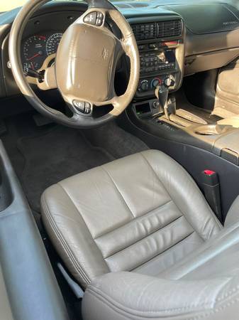 2000 Chevrolet Camaro Base — photo 6