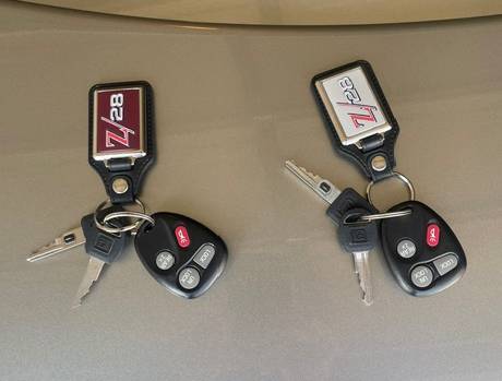 2000 Chevrolet Camaro Base — photo 4