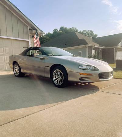 2000 Chevrolet Camaro Base — photo 11