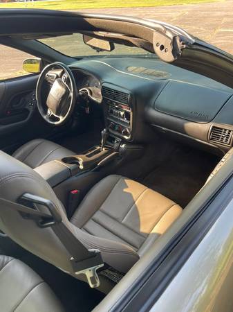 2000 Chevrolet Camaro Base — photo 3