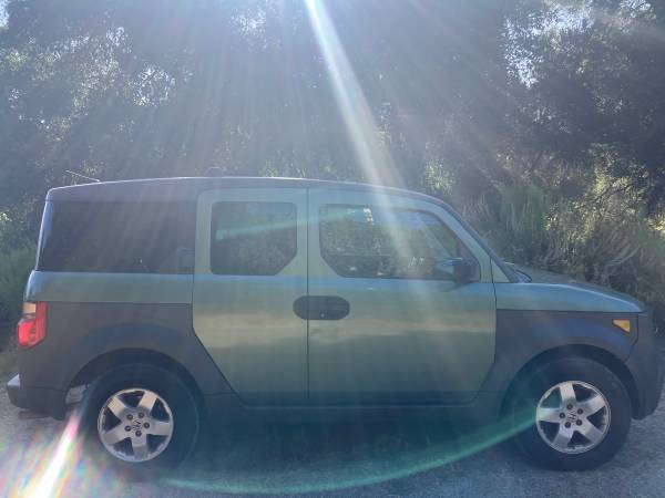 2004 Honda Element LX 4x4 Manual — photo 1