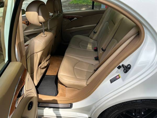 2009 Mercedes-Benz E350 — photo 8