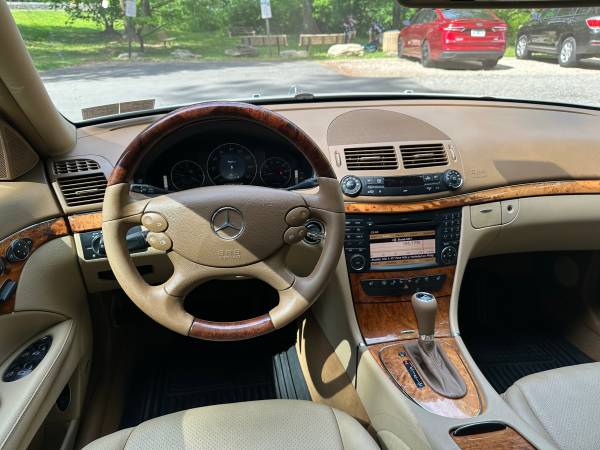 2009 Mercedes-Benz E350 — photo 12