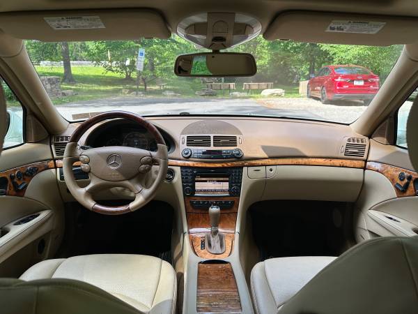 2009 Mercedes-Benz E350 — photo 9