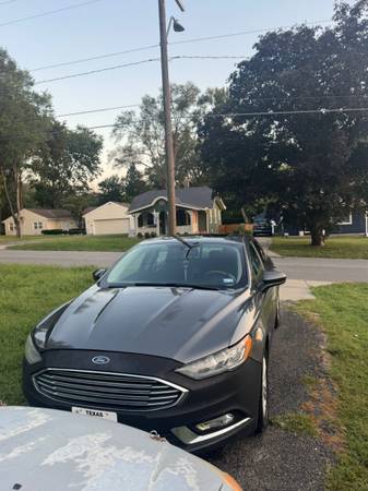 2018 Ford Fusion Hybrid SE 4dr Front-wheel Drive Sedan CVT — photo 7