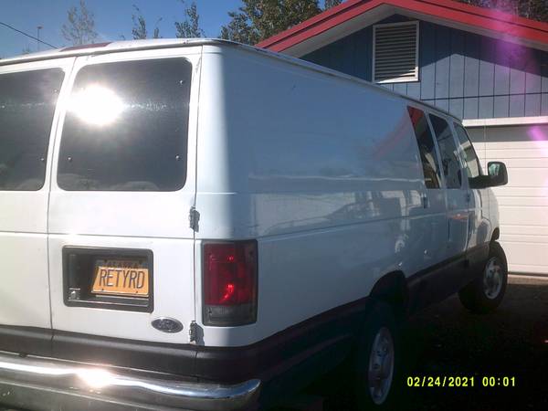 2004 Ford E 350 Super Duty XL Wagon Automatic — photo 6