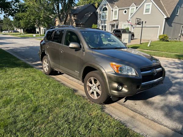 2011 Toyota Rav4 Base 4dr 4x4 Automatic — photo 2