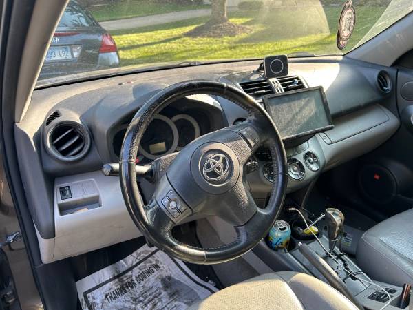 2011 Toyota Rav4 Base 4dr 4x4 Automatic — photo 12