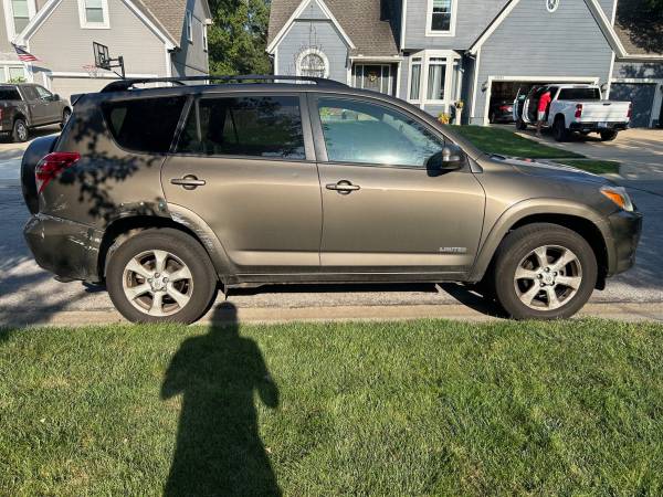 2011 Toyota Rav4 Base 4dr 4x4 Automatic — photo 1