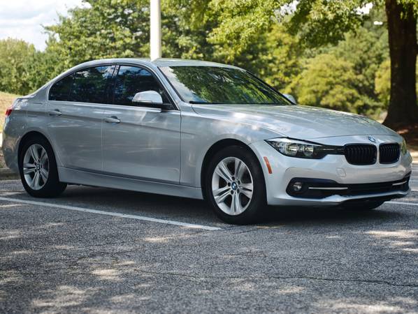 2017 BMW 330i Sport — photo 5